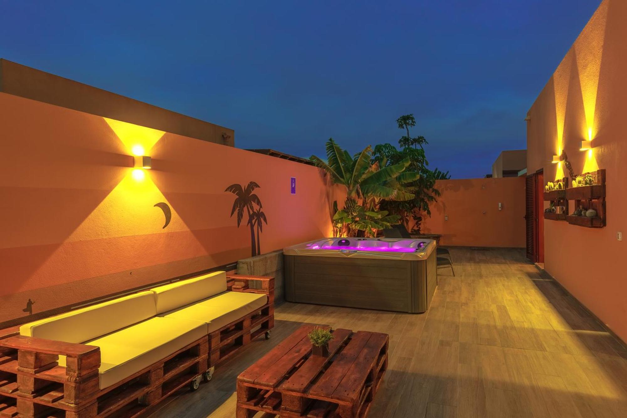 Villa Jacuzzi & Barbecue La Oliva Exterior photo